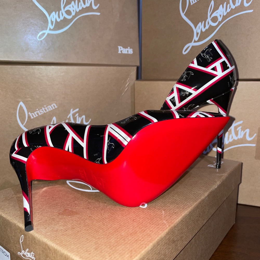 Christian Louboutin 💕Pigalle Follies💕 Logo